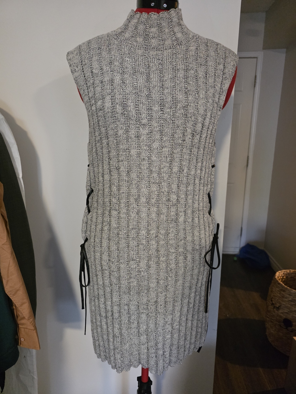 BCBGMaxAzria Gray Ribbed Sleeveless Side-Tie Knit Dress